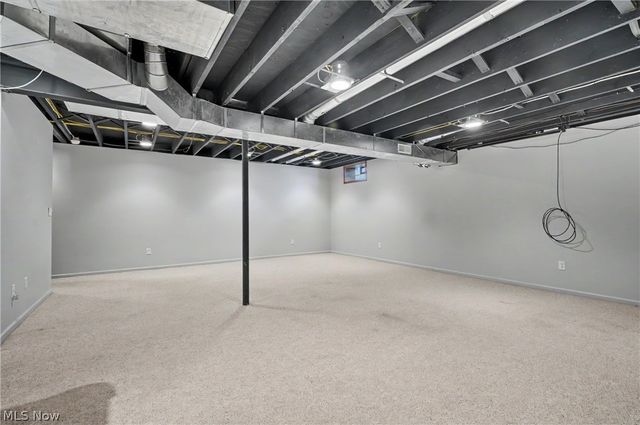 9498 Andrew Drive, Twinsburg, OH 44087
