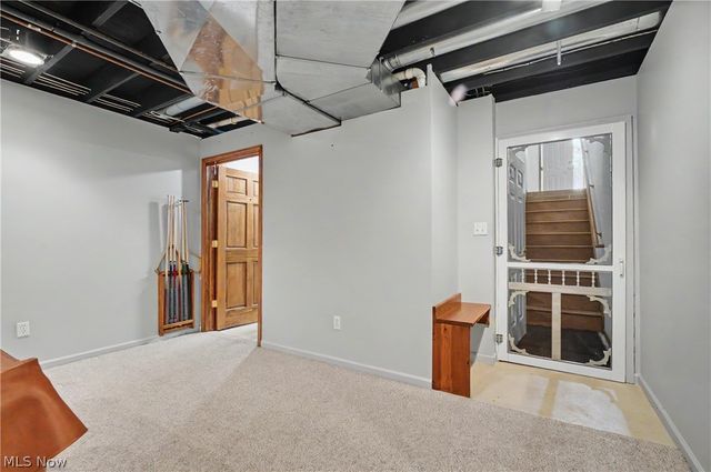 9498 Andrew Drive, Twinsburg, OH 44087