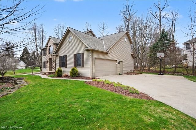 9498 Andrew Drive, Twinsburg, OH 44087