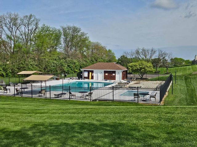 1 St James Court, Fairfield, OH 45014