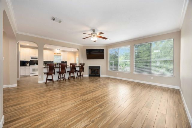 5498 Appleblossom Lane, Friendswood, TX 77546