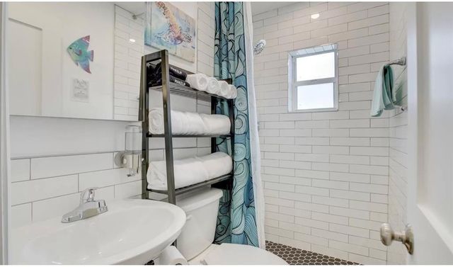 501 SW 11th Street R, Fort Lauderdale, FL 33315