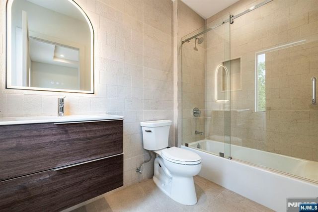 144 Demarest Avenue, Englewood Cliffs, NJ 07632