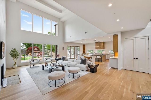 144 Demarest Avenue, Englewood Cliffs, NJ 07632
