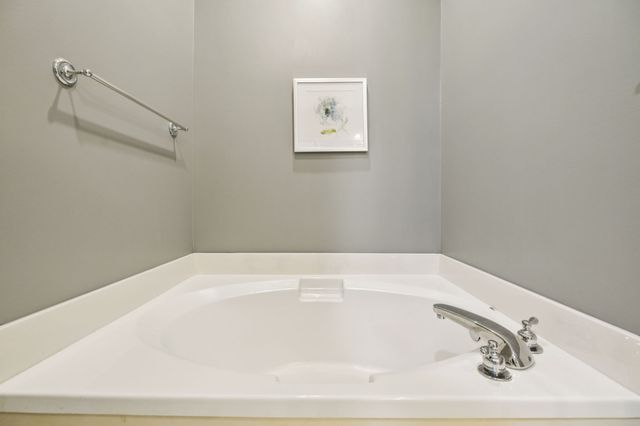 2123 Gold Valley Dr, Murfreesboro, TN 37130