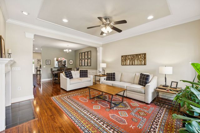 2123 Gold Valley Dr, Murfreesboro, TN 37130
