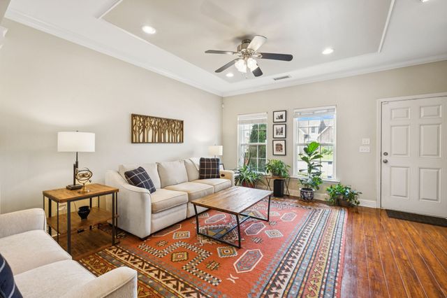 2123 Gold Valley Dr, Murfreesboro, TN 37130