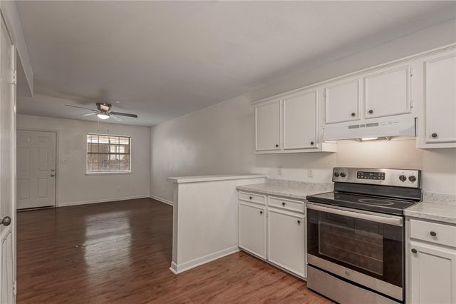 600 Palm Street 12, Huntsville, TX 77340