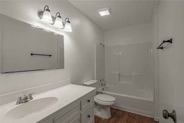 600 Palm Street 12, Huntsville, TX 77340