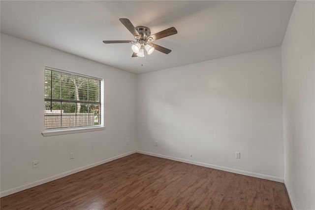 600 Palm Street 12, Huntsville, TX 77340