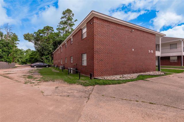600 Palm Street 12, Huntsville, TX 77340