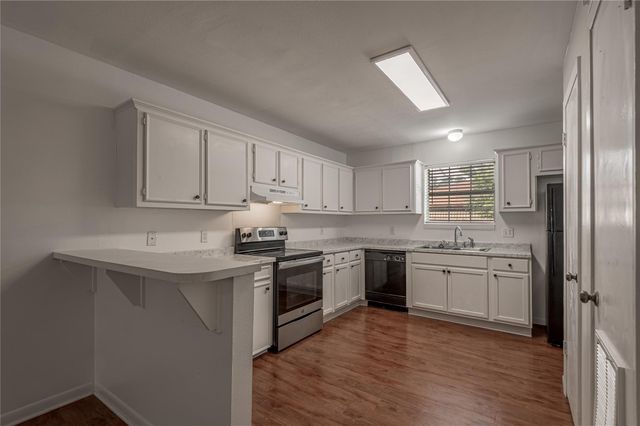 600 Palm Street 12, Huntsville, TX 77340