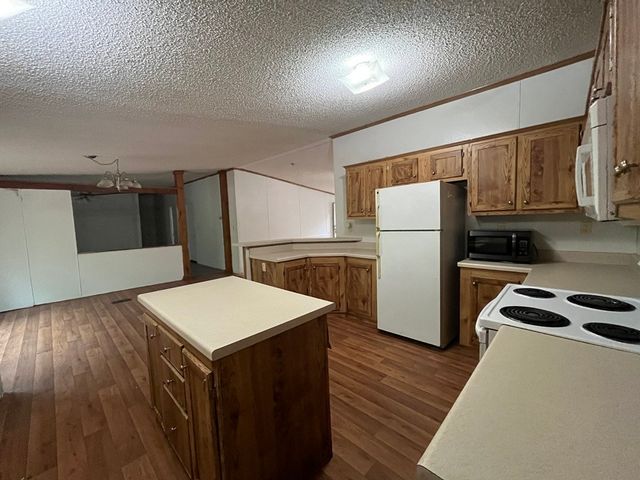 1312 Raintree Road, West Tawakoni, TX 75474