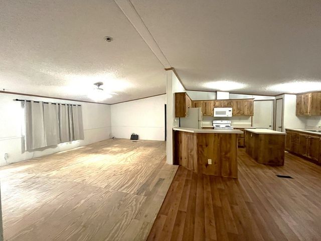 1312 Raintree Road, West Tawakoni, TX 75474