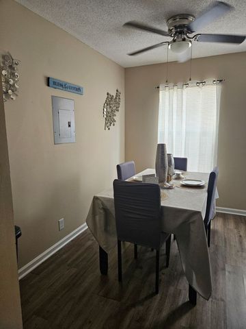 2451 W Wilson Rd Apt 1, Clarksville, TN 37043