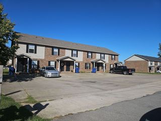 2451 W Wilson Rd Apt 1, Clarksville, TN 37043