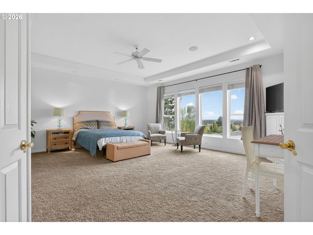 3966 Nw LOY Ct, Portland, OR 97229