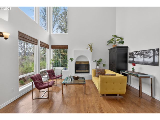 3966 Nw LOY Ct, Portland, OR 97229