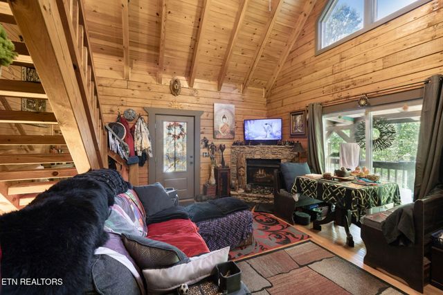 1029 Smithfield Rd, Tellico Plains, TN 37385