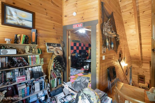 1029 Smithfield Rd, Tellico Plains, TN 37385