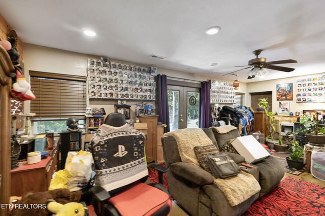 1029 Smithfield Rd, Tellico Plains, TN 37385