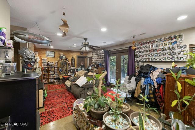 1029 Smithfield Rd, Tellico Plains, TN 37385