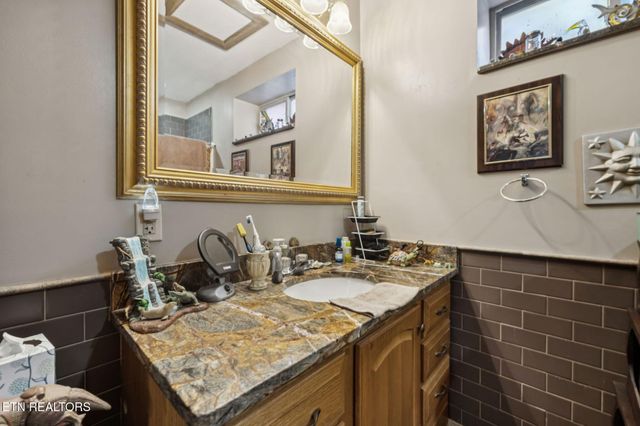 1029 Smithfield Rd, Tellico Plains, TN 37385