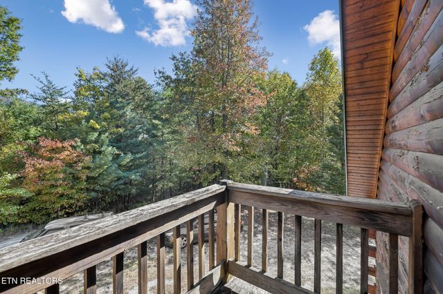 1029 Smithfield Rd, Tellico Plains, TN 37385