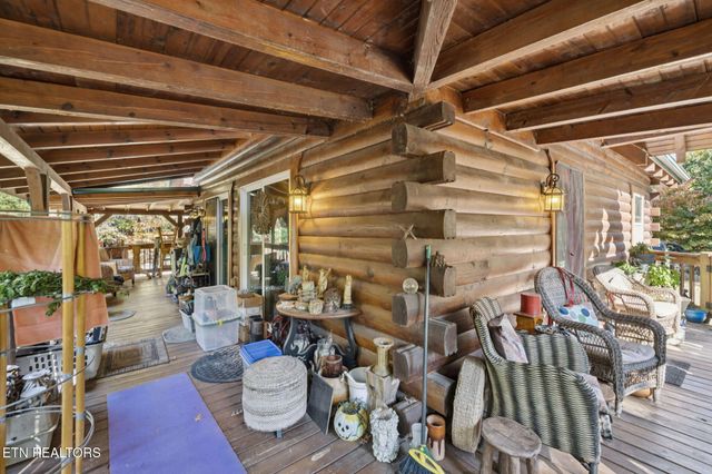1029 Smithfield Rd, Tellico Plains, TN 37385