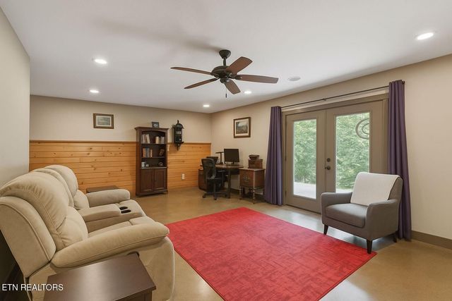 1029 Smithfield Rd, Tellico Plains, TN 37385