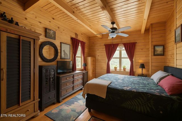 1029 Smithfield Rd, Tellico Plains, TN 37385