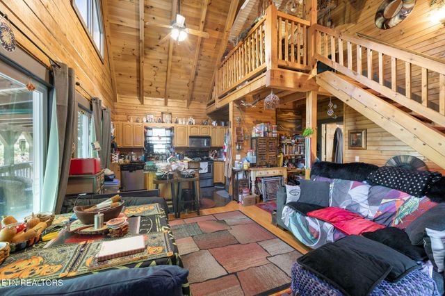 1029 Smithfield Rd, Tellico Plains, TN 37385