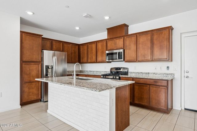 760 E DORAL Avenue 101, Gilbert, AZ 85297