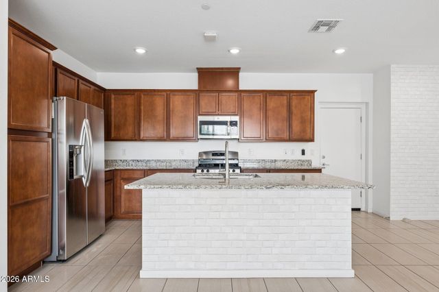 760 E DORAL Avenue 101, Gilbert, AZ 85297