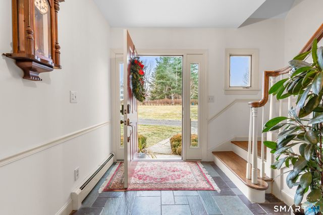 84 Munson Road, Middlebury, CT 06762