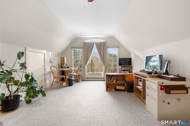 84 Munson Road, Middlebury, CT 06762