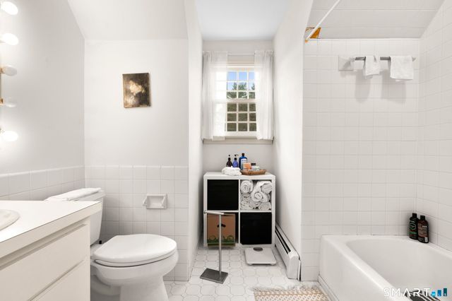 84 Munson Road, Middlebury, CT 06762