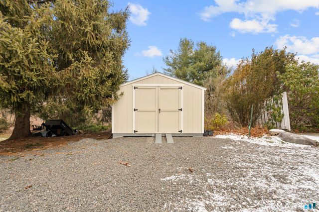 84 Munson Road, Middlebury, CT 06762