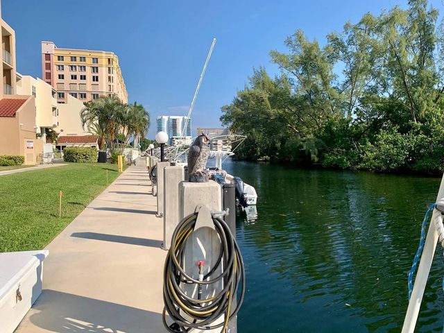 2850 NE 14th Street 306b, Pompano Beach, FL 33062