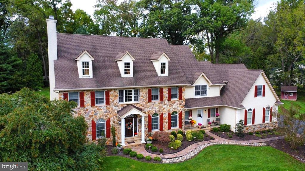 111 INDIAN SPRINGS DR, Media, PA 19063 — photo 2