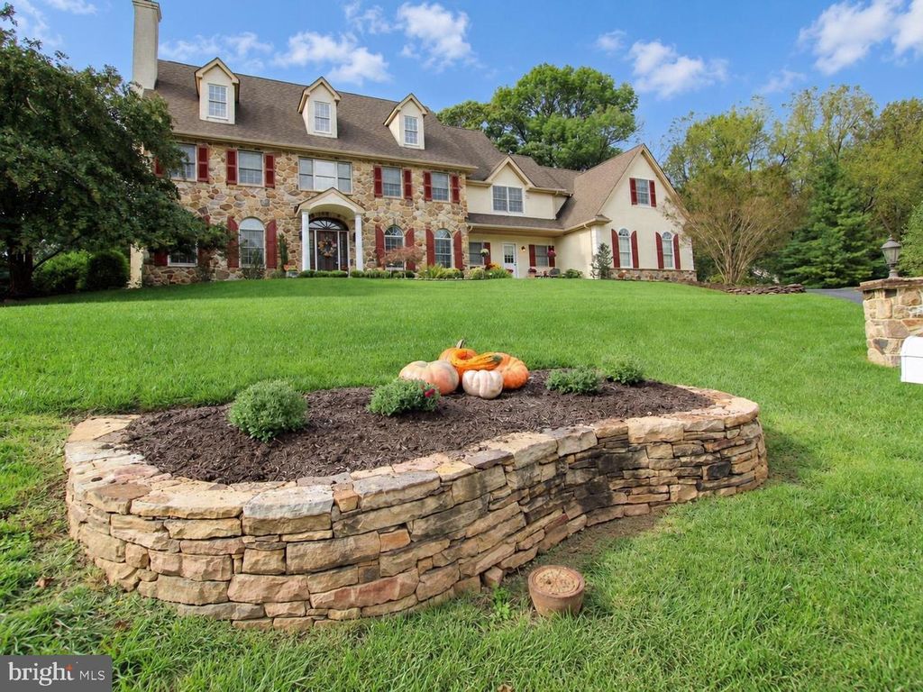 111 INDIAN SPRINGS DR, Media, PA 19063 — photo 5