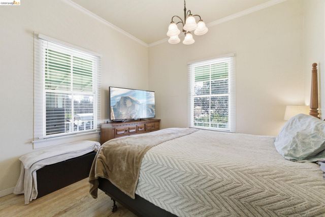 18445 Oak St, Tuolumne, CA 95379