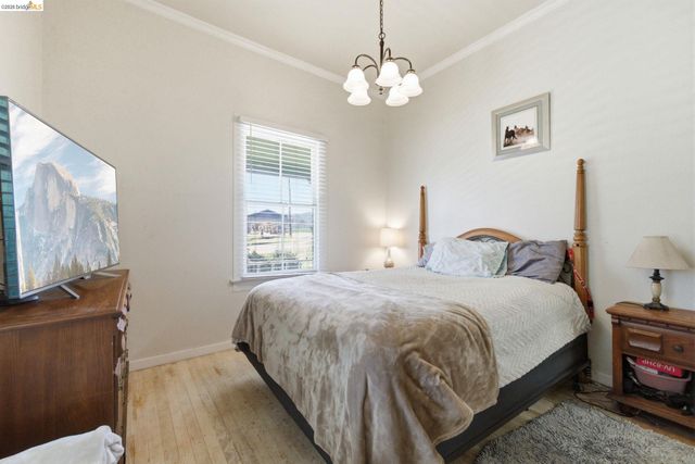 18445 Oak St, Tuolumne, CA 95379