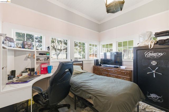 18445 Oak St, Tuolumne, CA 95379