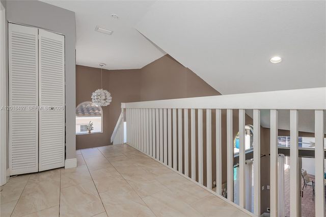 1220 W Bel Aire Dr W, Pembroke Pines, FL 33027