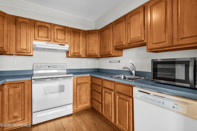 1 Scenic Drive 511, Highlands, NJ 07732