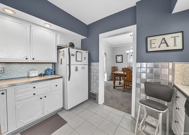 1721 E Madison Street, South Bend, IN 46617