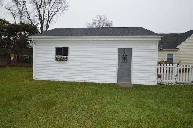 1721 E Madison Street, South Bend, IN 46617