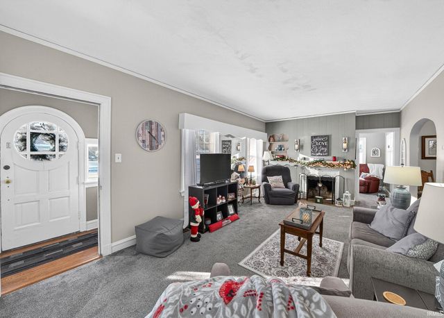 1721 E Madison Street, South Bend, IN 46617