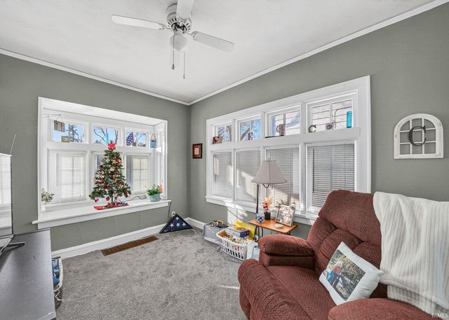 1721 E Madison Street, South Bend, IN 46617